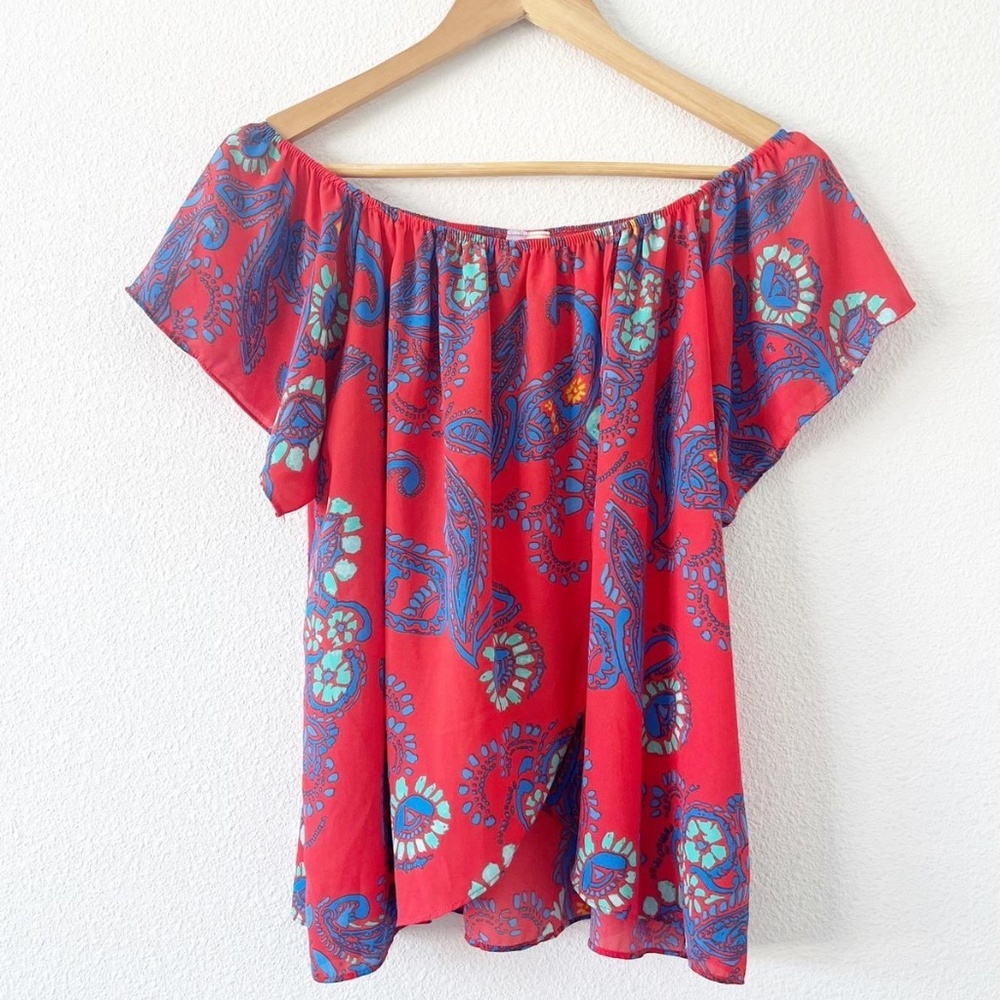 Francesca’s Alya Red Paisley Print Off the Shoulder Blouse - Medium